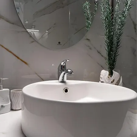 Superior Three Bedroom * Закинтос